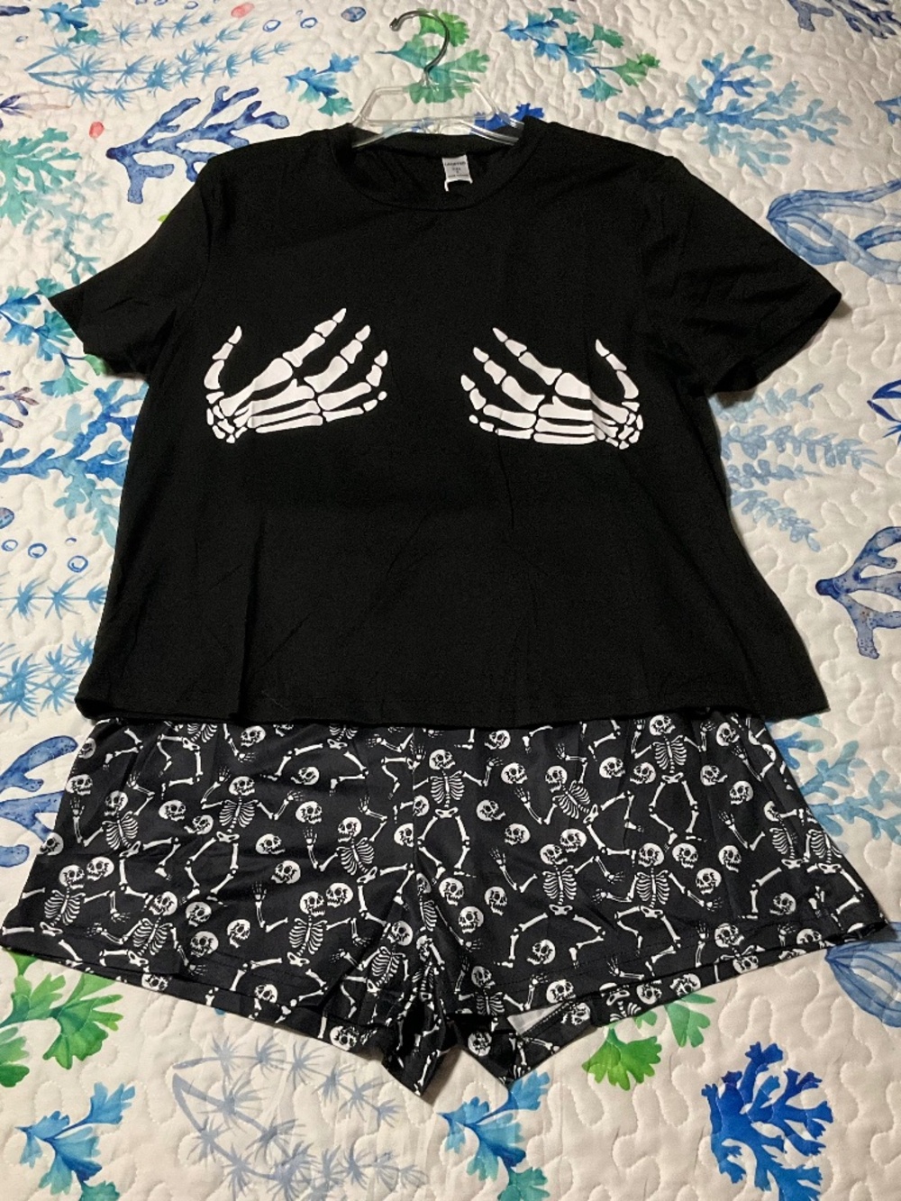 Halloween Laqeyko Cute Women Small short sleeve Top and Shorts Pjs Set NWT